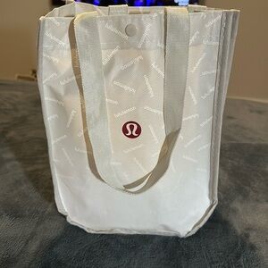 Small lululemon bag